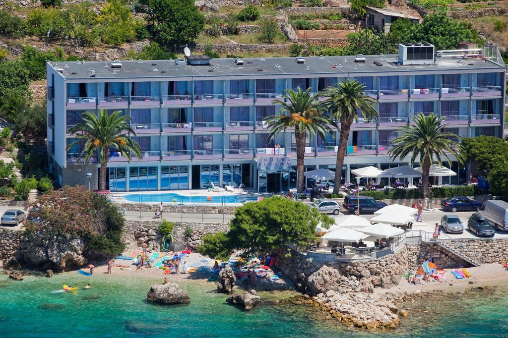 Hotel Sirena ポドゥゴラ エクステリア 写真