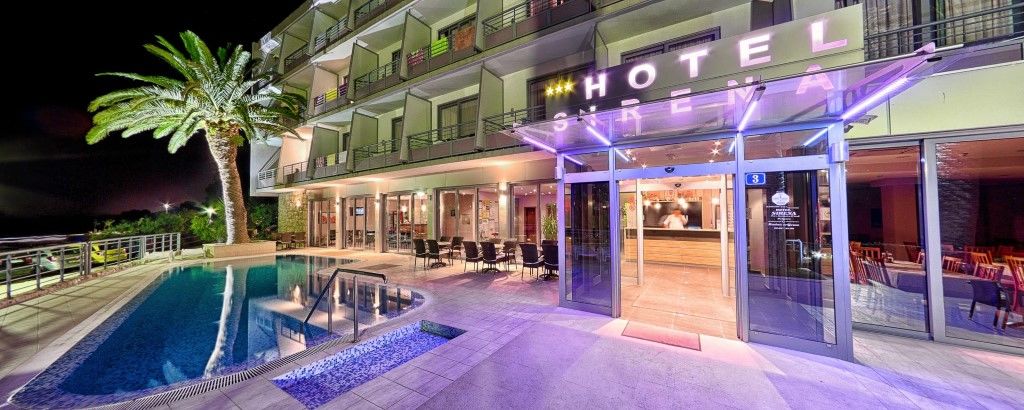 Hotel Sirena ポドゥゴラ エクステリア 写真