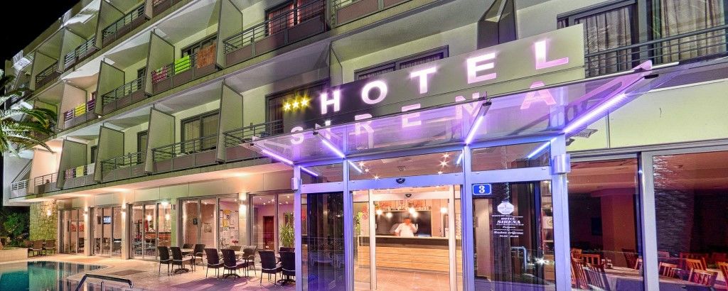 Hotel Sirena ポドゥゴラ エクステリア 写真